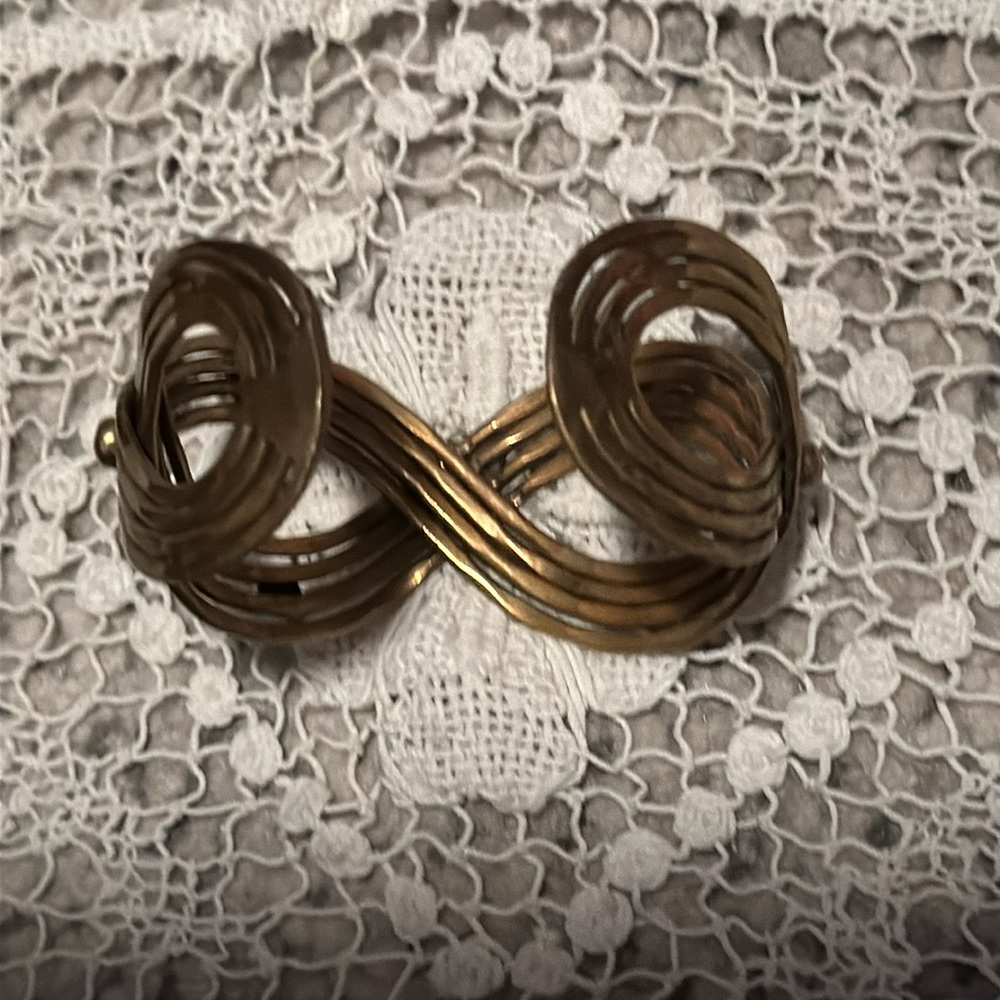 🌺 Brass Lace Tribal Bracelet - Picture 6 of 8